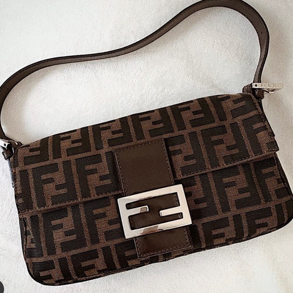Fendi Handbags - Fendi zucca baguette